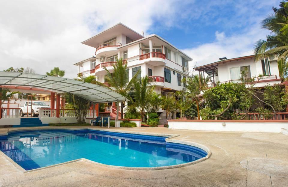 Hotel Dejavu Puerto Ayora  Exterior photo